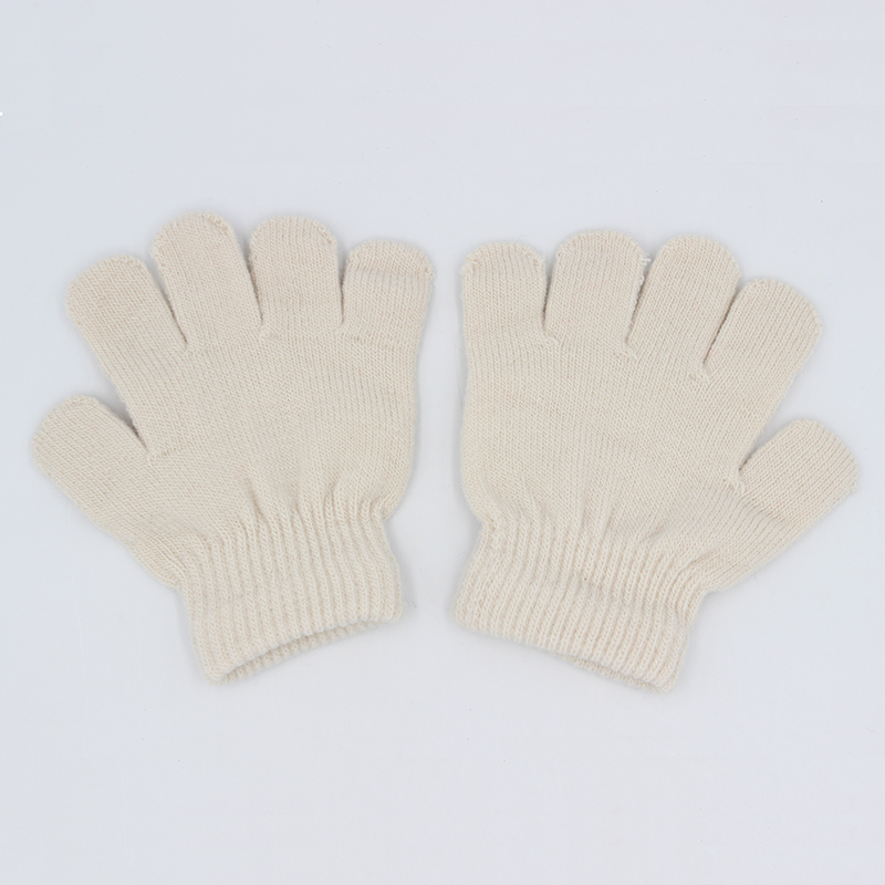 Toddlers magic gloves